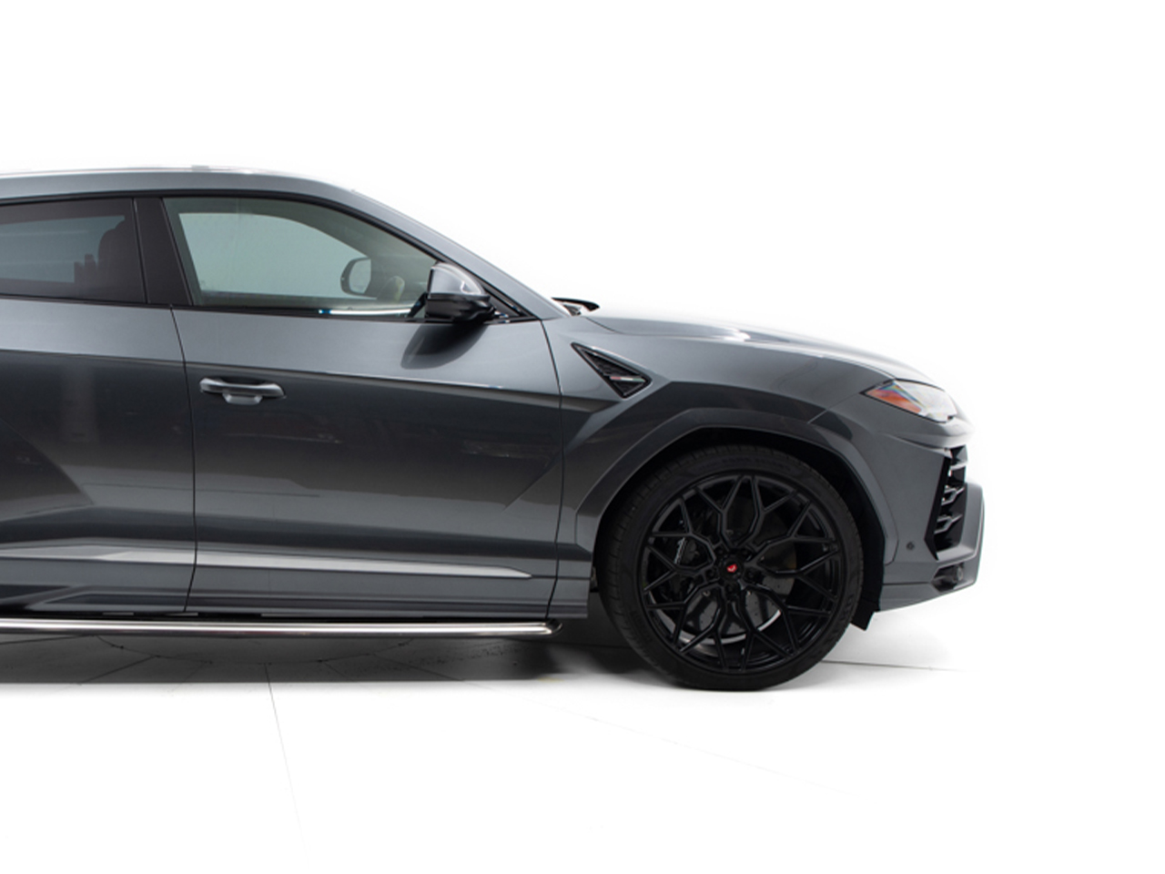 Lamborghini Urus car for hire