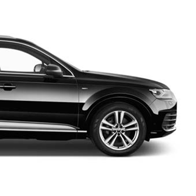 Audi Q7 Side View 